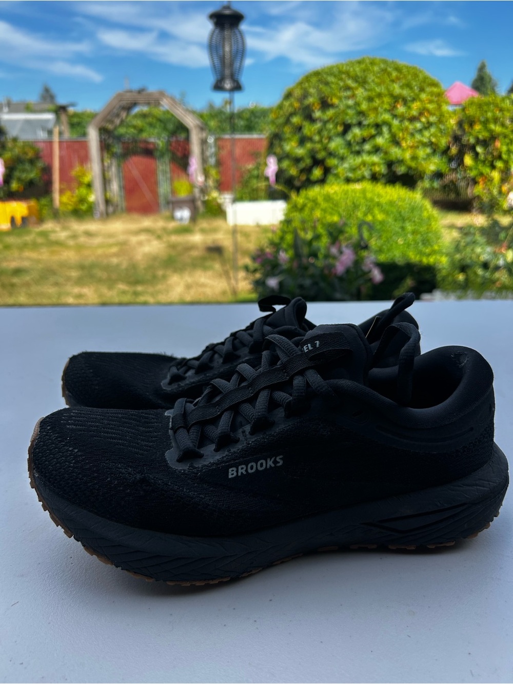 Brooks Revel 7 Women’s Black Knit Lace-Up Running Sneakers Size 7
